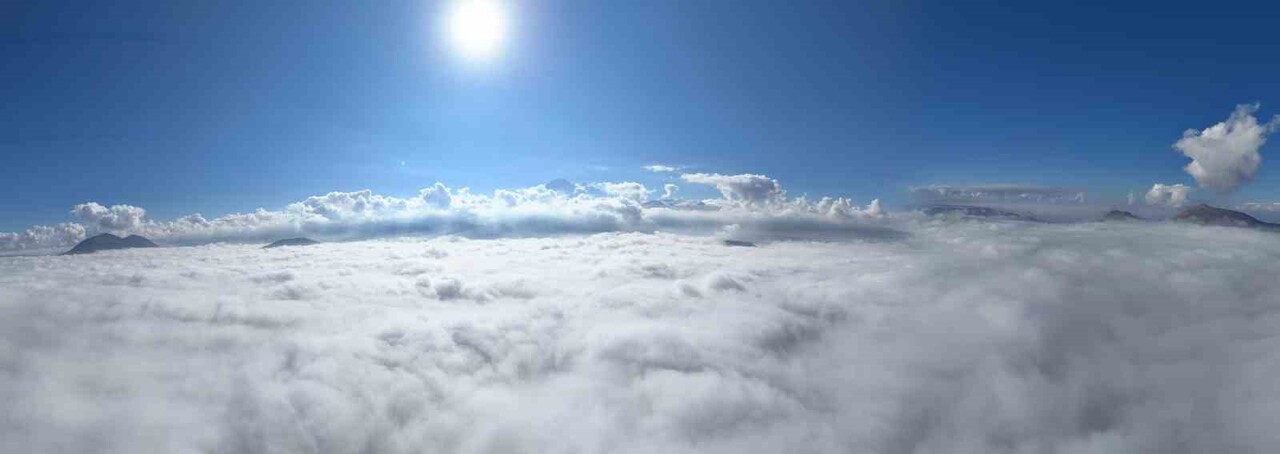 SİSİN ETKİLİ OLDUĞU KAYSERİ'DE BULUTLARIN ÜZERİNDEN ÇEKİLEN GÖRÜNTÜLER İZLEYENLERİ...