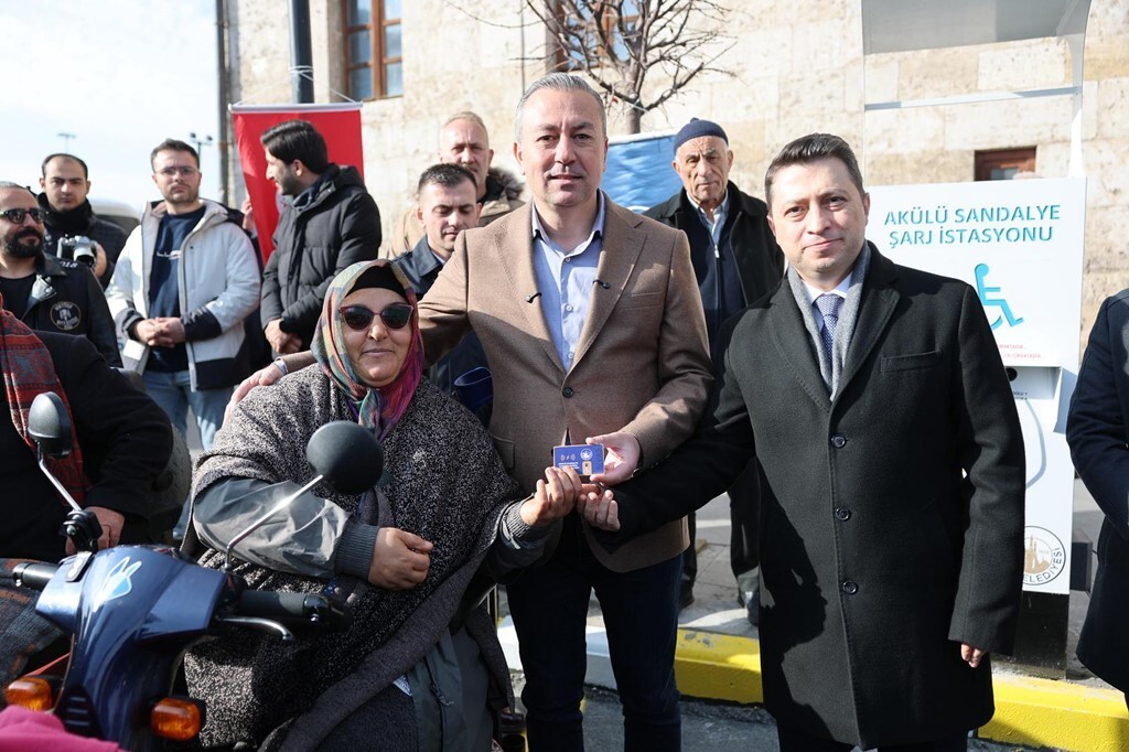 SİVAS BELEDİYESİ, 3 ARALIK DÜNYA ENGELLİLER GÜNÜ KAPSAMINDA ENGELLİ VATANDAŞLARIN YAŞAMINI...