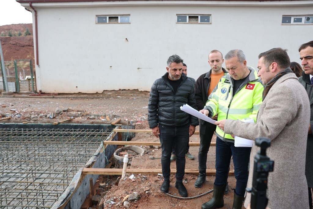 SİVAS BELEDİYESİ TARAFINDAN SAHİPSİZ SOKAK HAYVANLARININ KORUNMASI, BAKIMLARININ İYİLEŞTİRİLMESİ...