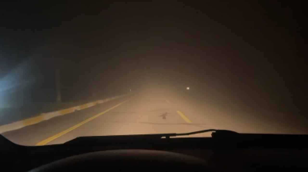 SİVAS’TA AKŞAM SAATLERİNDE YOĞUN SİS ETKİLİ OLDU.