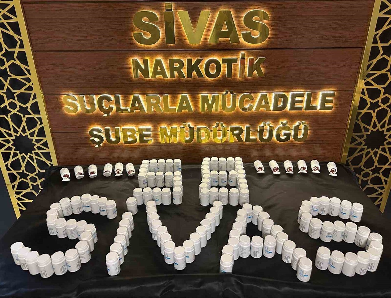 SİVAS’TA NARKOTİK SUÇLARLA MÜCADELE OPERASYONU GERÇEKLEŞTİRİLDİ.