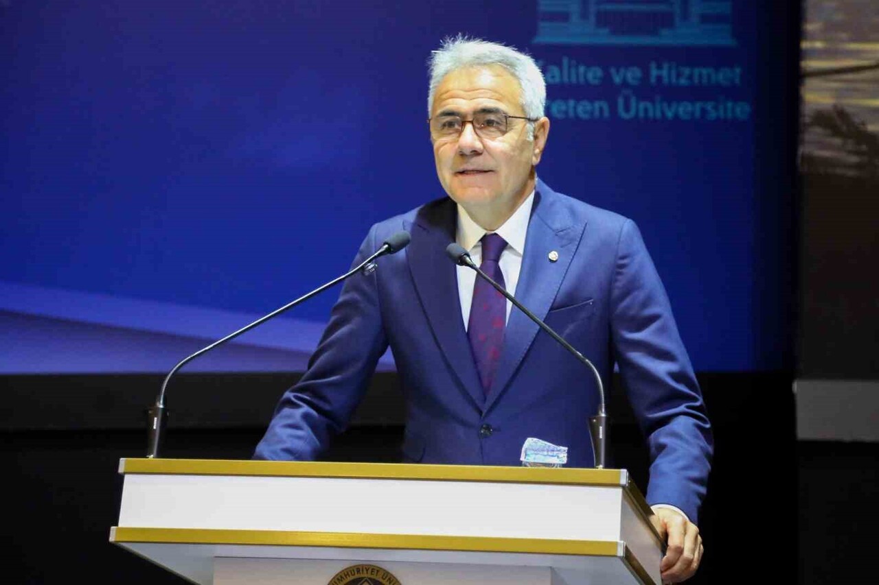 SİVAS TİCARET VE SANAYİ ODASI (STSO) BAŞKANI ZEKİ ÖZDEMİR, YOĞUN KATILIMIYLA GERÇEKLEŞTİRİLEN...