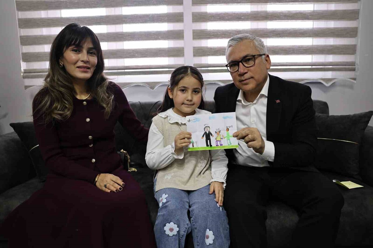 SİVAS VALİSİ YILMAZ ŞİMŞEK, 7 YAŞINDAKİ ASKER ÇOCUĞUNUN MEKTUBUNA DUYARSIZ KALMADI, MİNİK GÖKÇE’Yİ...