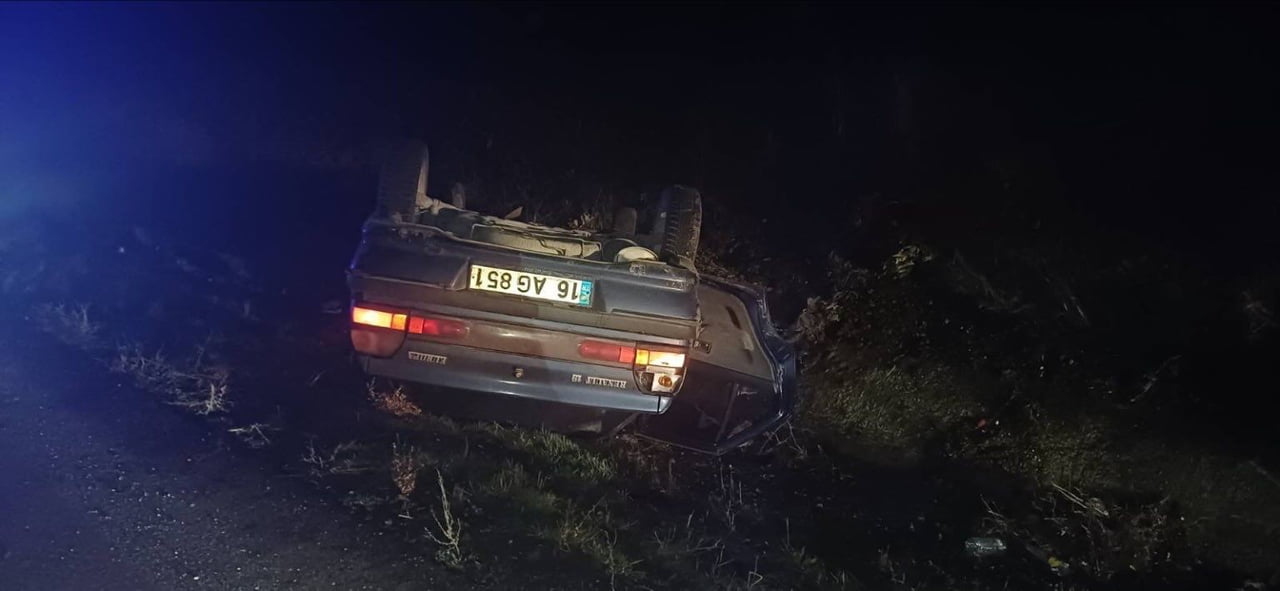 SU KANALINA UÇAN OTOMOBİLİN SÜRÜCÜSÜ YARALANDI