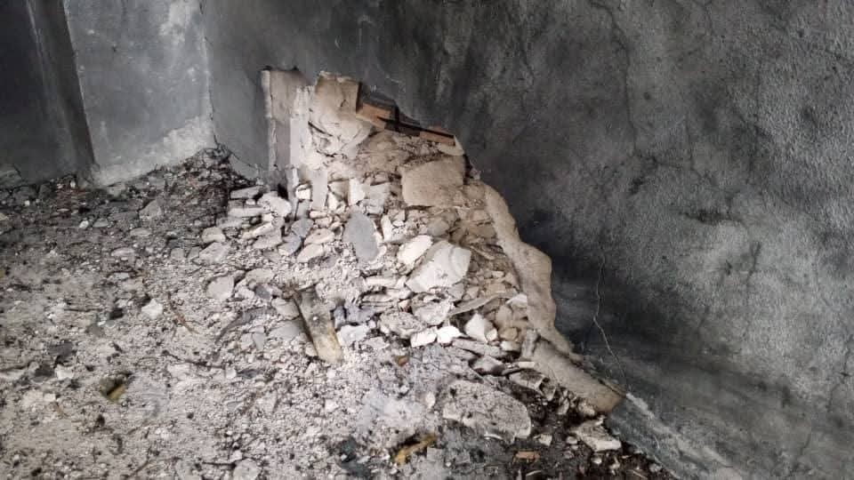 SURİYE'NİN HUMUS ŞEHRİNDEKİ BİR CAMİDE MEYDANA GELEN PATLAMADA 3 KİŞİNİN HAYATINI KAYBETTİĞİ, 5...