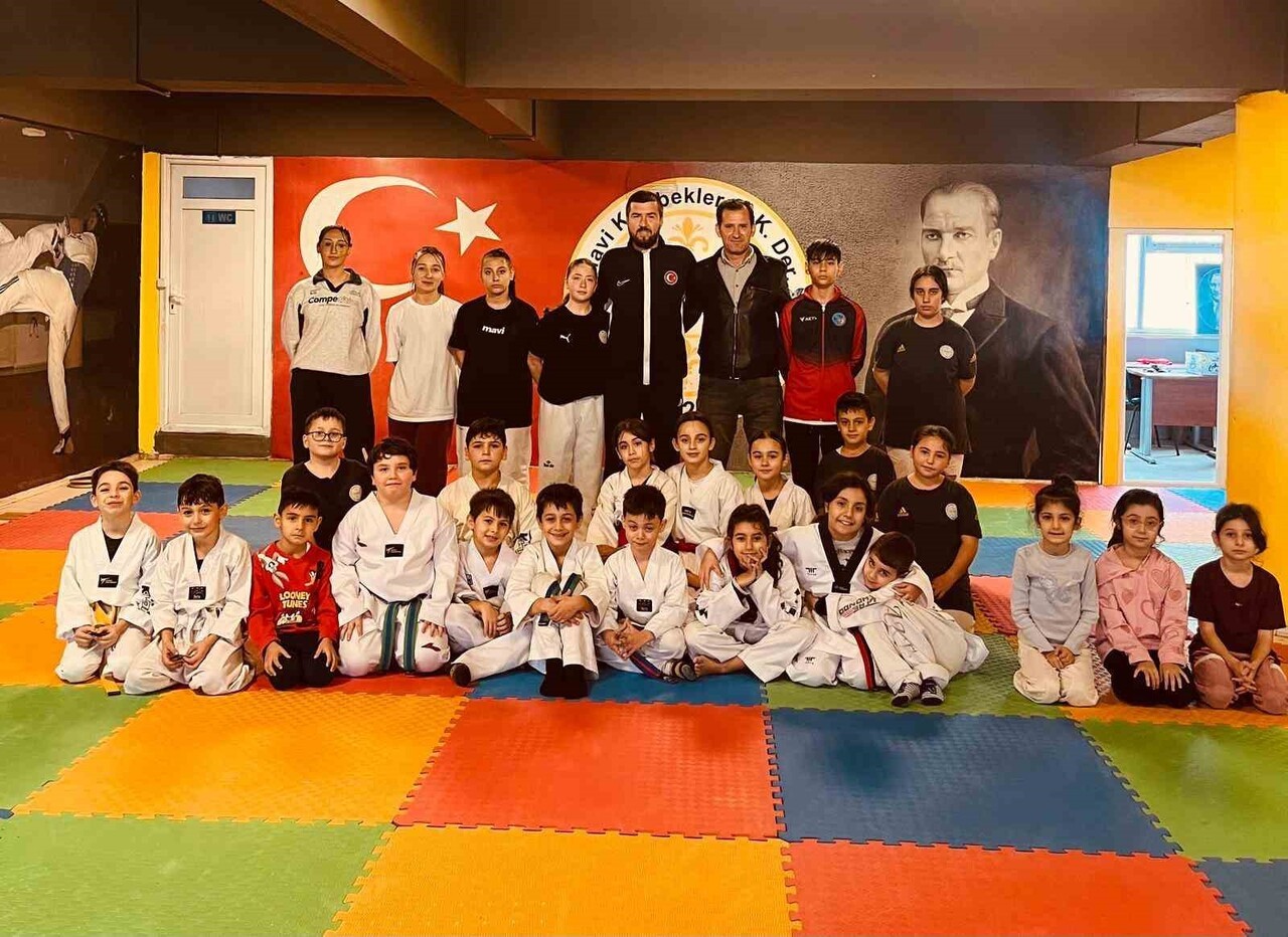 TAEKWONDO VE WUSHU BRANŞLARINDAKİ SPORCULAR BURSA SPORTİF GELİŞİM GEZİSİNE KATILDILAR.