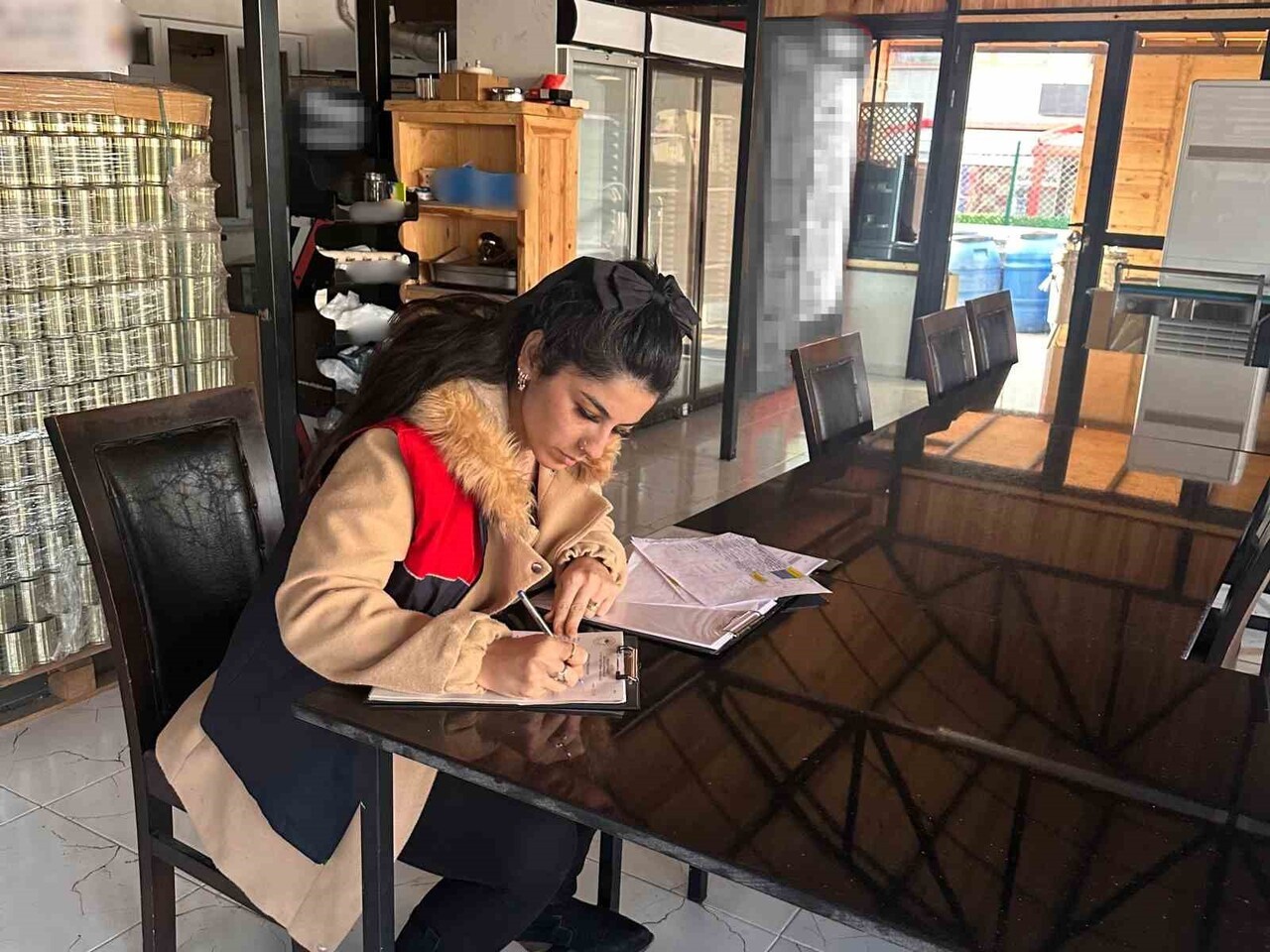 TARIM VE ORMAN MÜDÜRLÜĞÜ TEKNİK EKİPLERİ, İŞLETMELERDEKİ ÜRÜNLERİ TEK TEK KONTROL EDEREK, MEVZUAT...