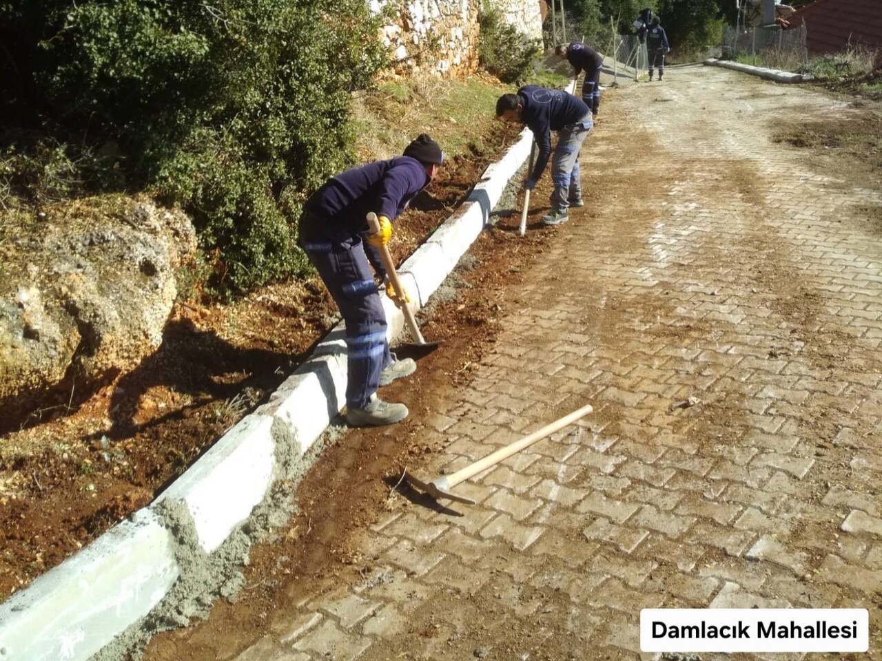 TAVAS BELEDİYESİ FEN İŞLERİ MÜDÜRLÜĞÜ EKİPLERİ TARAFINDAN SAHA ÇALIŞMALARI TÜM HIZIYLA...