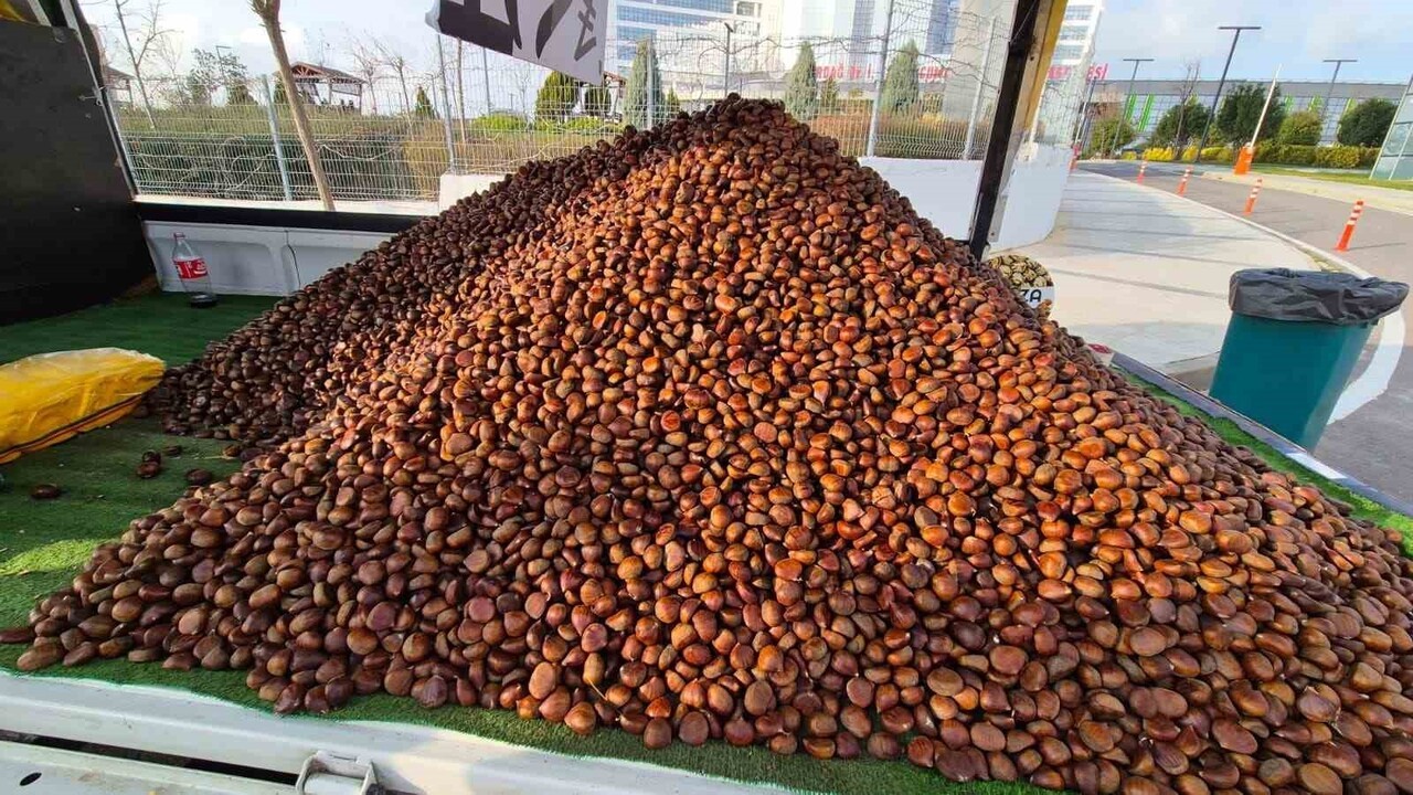 TEKİRDAĞ’IN SÜLEYMANPAŞA İLÇESİNDE HAVALARIN SOĞUMASI İLE SEYYAR ARABALARIN YILDIZI YENİDEN...