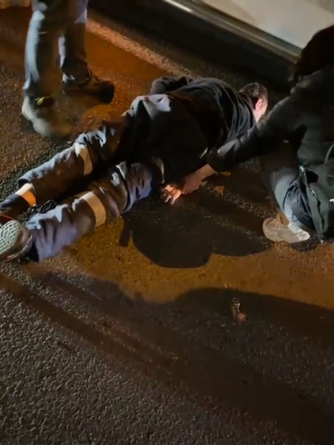 TEKİRDAĞ’IN SÜLEYMANPAŞA İLÇESİNDE MOTOSİKLETİN YAYAYA ÇARPMASI SONUCU MEYDANA GELEN TRAFİK...