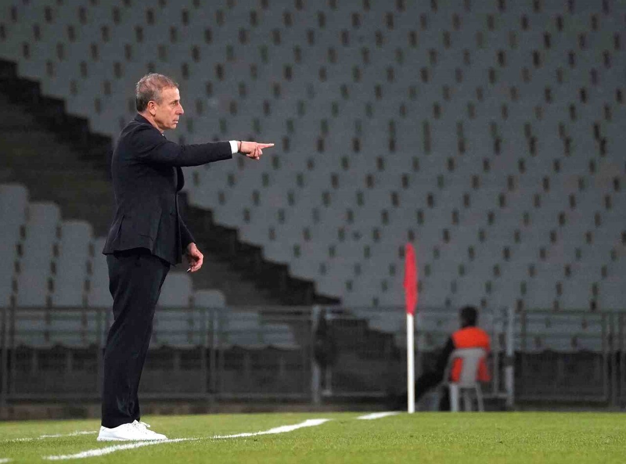 TEKNİK DİREKTÖR ABDULLAH AVCI (ARŞİV)