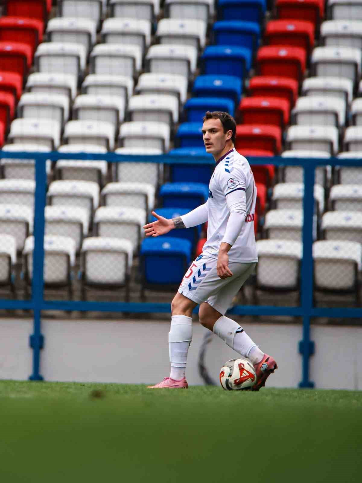 TFF 3. LİG 3. GRUP'UN 15. HAFTASINDA KARABÜK İDMAN YURDU SPOR EVİNDE GİRESUNSPOR’A 2-0 MAĞLUP...