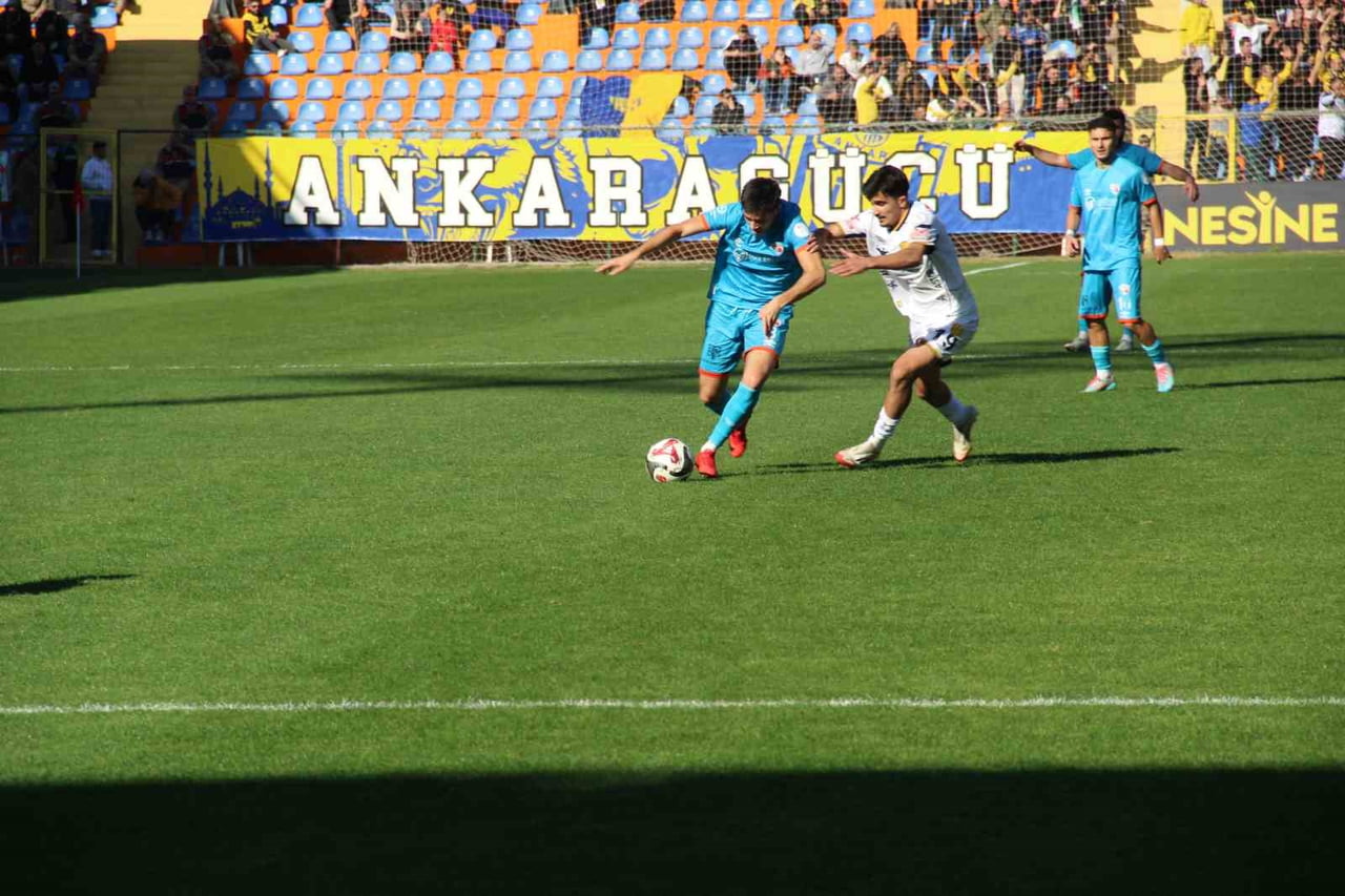 TFF NESİNE 2. LİG BEYAZ GRUP 19. HAFTASINDA İSKENDERUNSPOR, KONUK ETTİĞİ MKE ANKARAGÜCÜ'NÜ 4-2...