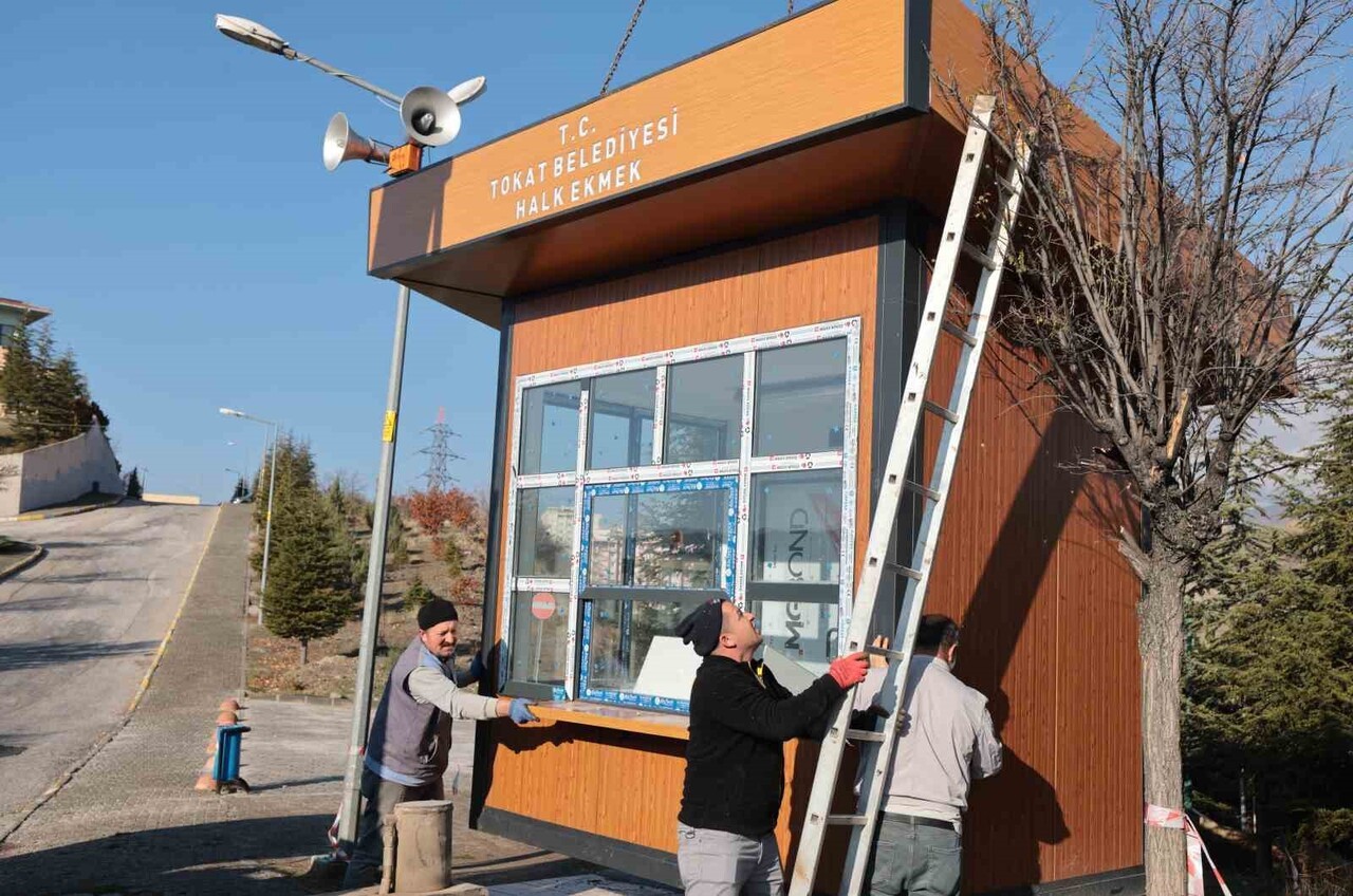 TOKAT (İHA) - TOKAT BELEDİYESİ, HALK EKMEK BÜFE SAYISINI 6’DAN 11’E ÇIKARARAK UYGUN FİYATLI EKMEĞE...