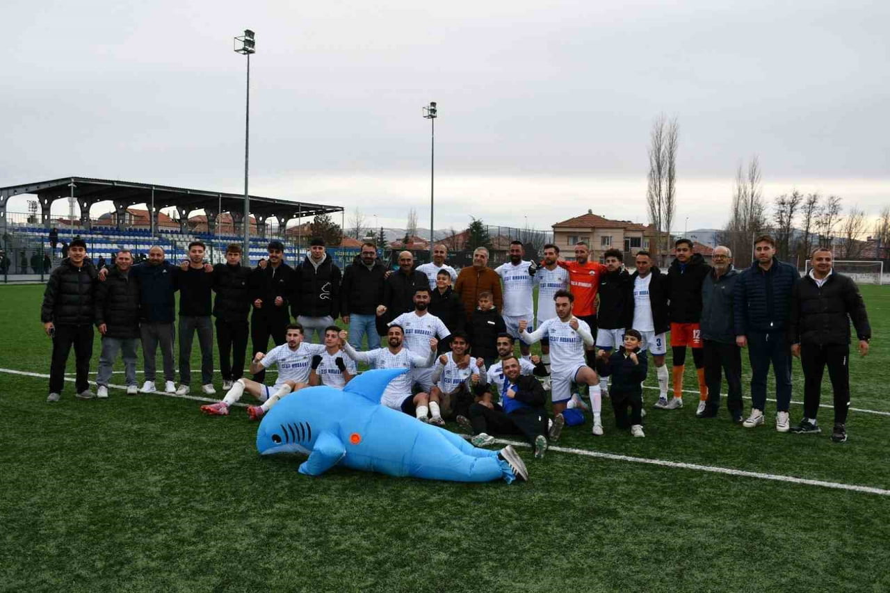 TOMARZA BELEDİYESPOR; KENDİ EVİNDE AĞIRLADIĞI BELSİNSPOR’U 7-0 MAĞLUP ETTİ.