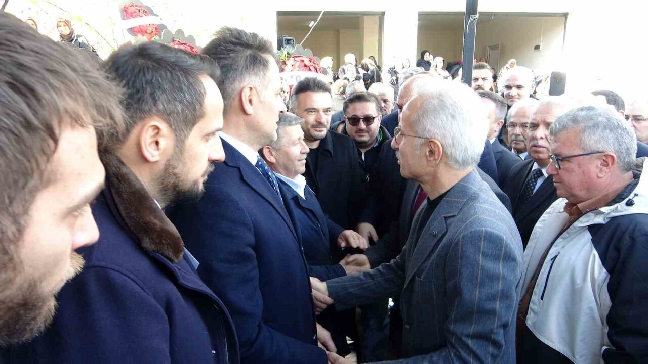 TÖRENE ULAŞTIRMA VE ALTYAPI BAKANI ABDULKADİR URALOĞLU DA KATILDI