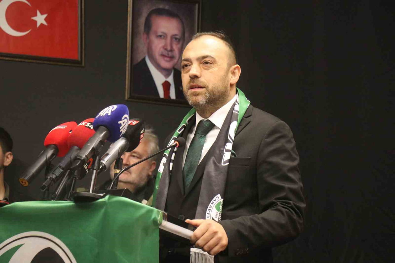 TRENDYOL 1. LİG EKİPLERİNDEN SAKARYASPOR'UN OLAĞANÜSTÜ GENEL KURULUNDA TEK ADAY OLARAK SEÇİME...