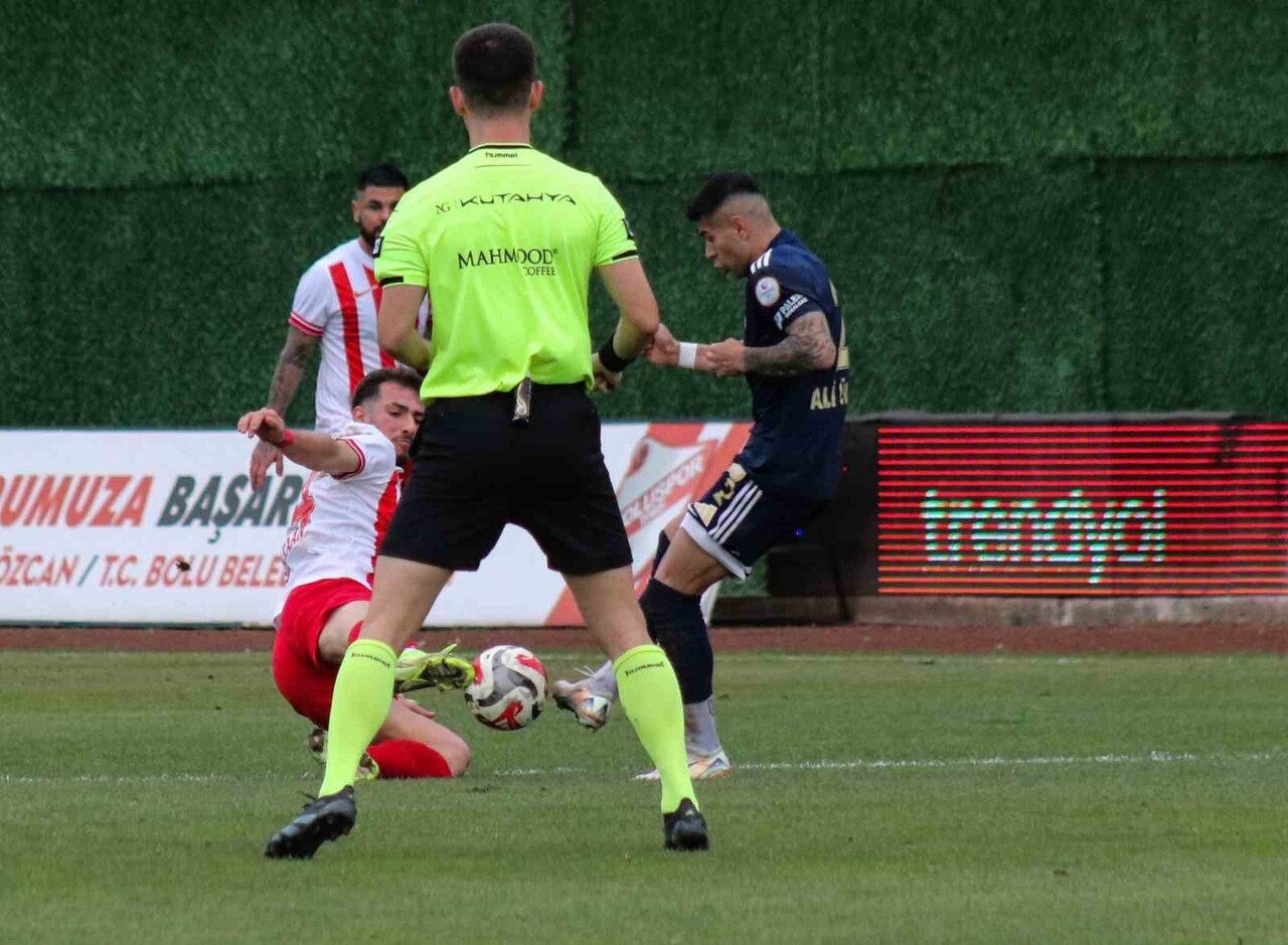 TRENDYOL 1.LİG’İN 16.HAFTASINDA BOLUSPOR SAHASINDA KONUK ETTİĞİ ERZURUMSPOR’U 2-0 MAĞLUP...