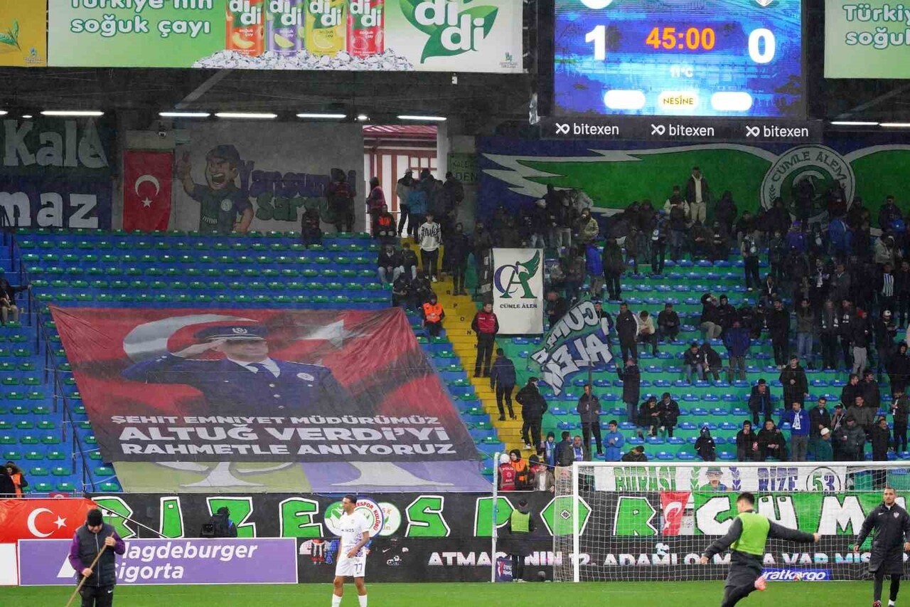 TRENDYOL SÜPER LİG'İN 16. HAFTASINDA ÇAYKUR RİZESPOR EVİNDE KARŞILAŞTIĞI EYÜPSPOR'U 3-0 MAĞLUP...