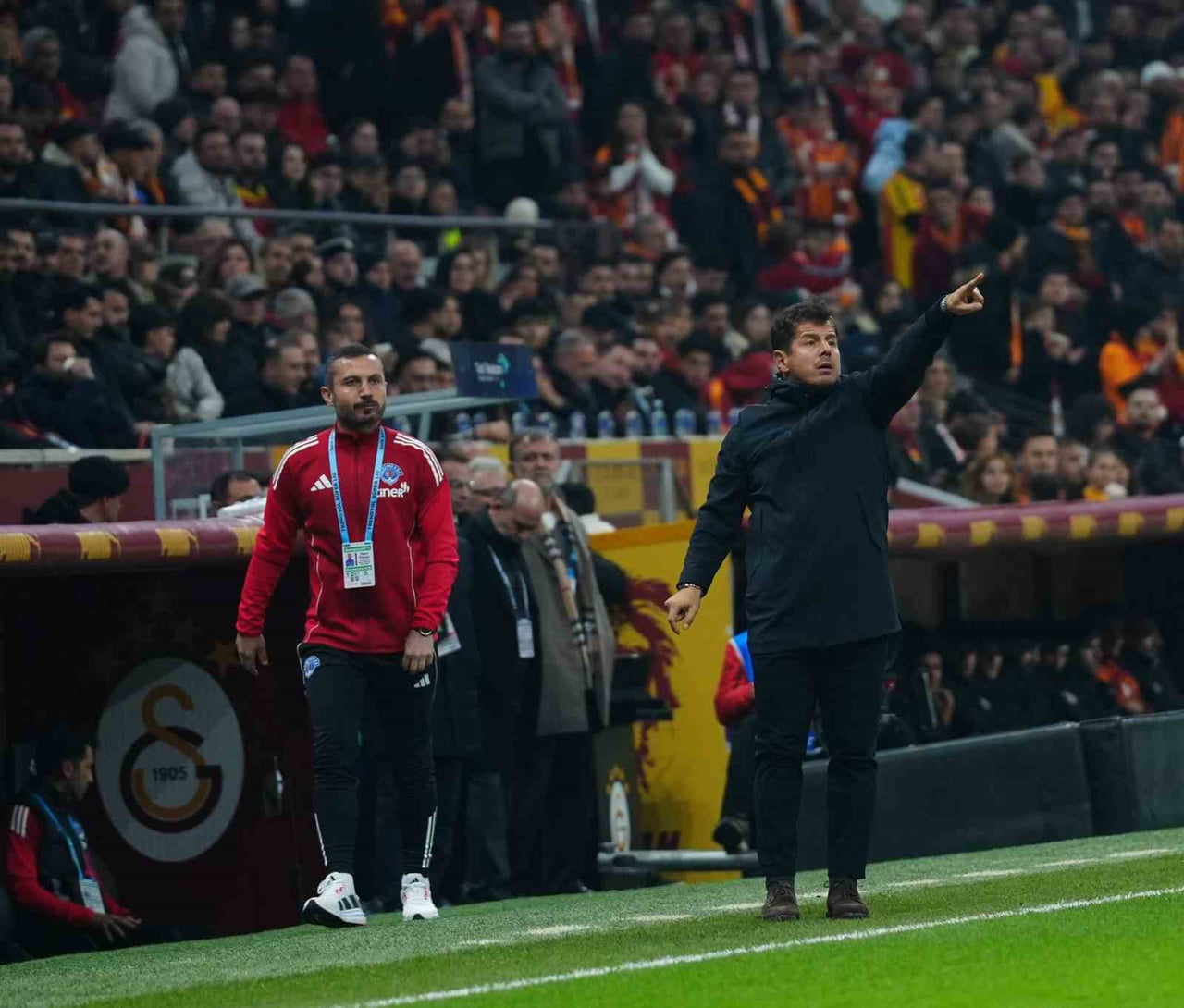 TRENDYOL SÜPER LİG'İN 17. HAFTASINDA GALATASARAY EVİNDE KASIMPAŞA İLE KARŞILAŞIYOR. MÜCADELENİN 15...