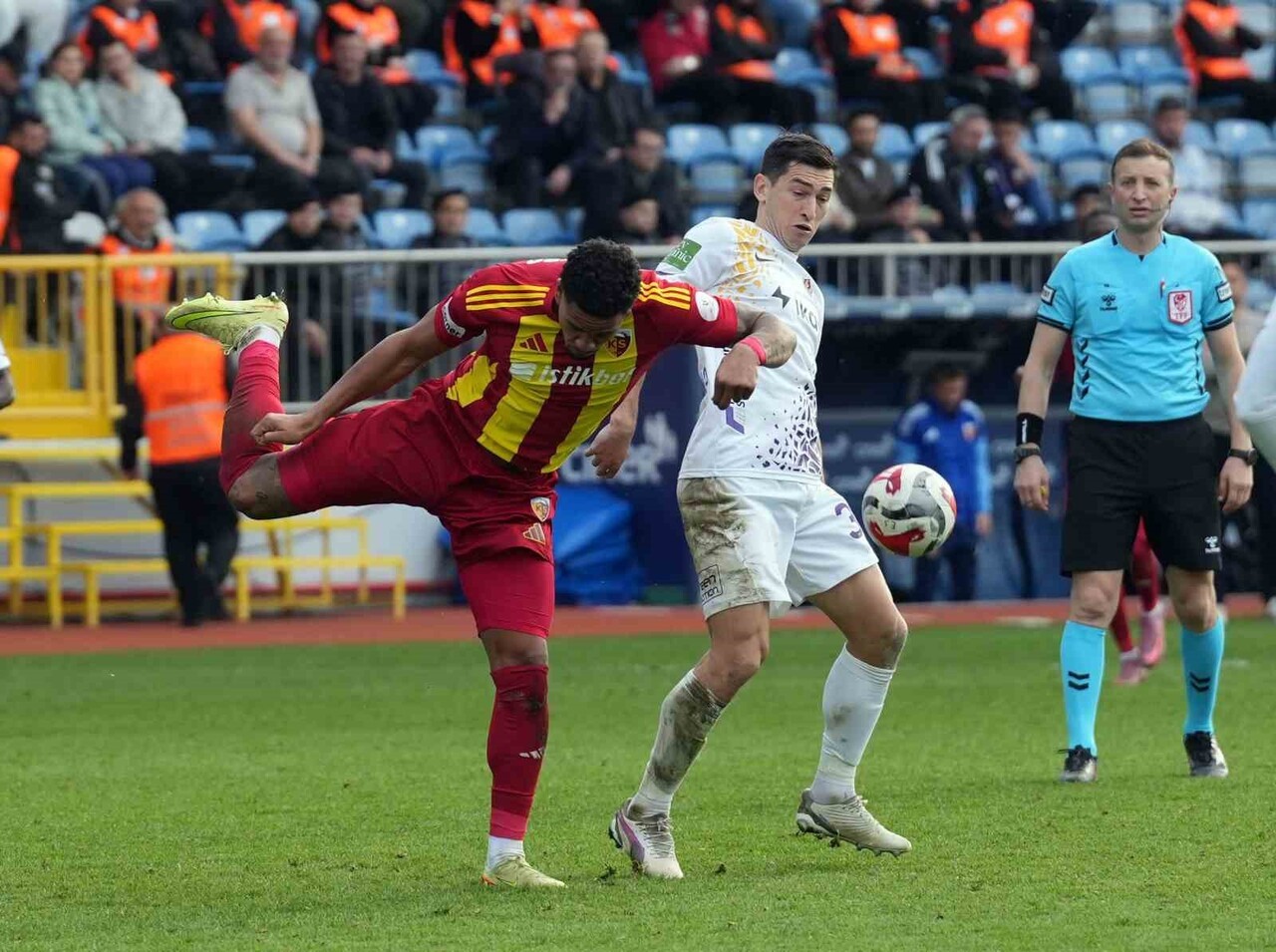 TRENDYOL SÜPER LİG’İN 15. HAFTASINDA EYÜPSPOR, KONUK ETTİĞİ KAYSERİSPOR İLE 1-1 BERABERE...