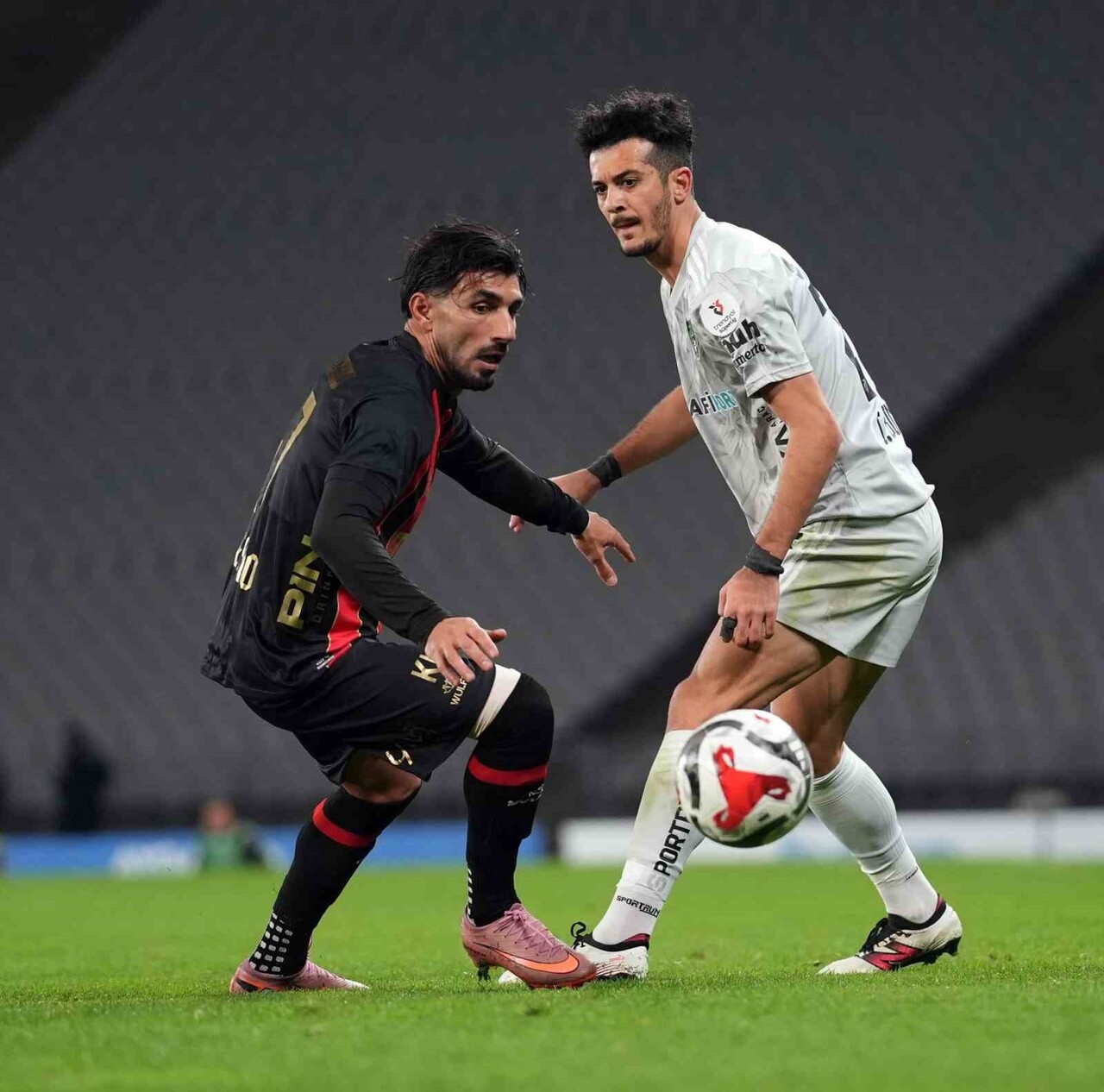 TRENDYOL SÜPER LİG’İN 16. HAFTASINDA FATİH KARAGÜMRÜK, KONUK ETTİĞİ KOCAELİSPOR İLE 1-1 BERABERE...