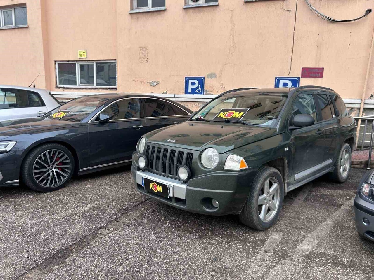 TUNCELİ’DE GÜMRÜK KURALLARINI İHLAL EDEN ŞAHISLARA YÖNELİK OPERASYON YAPILDI. 7 ARAÇ ELE...