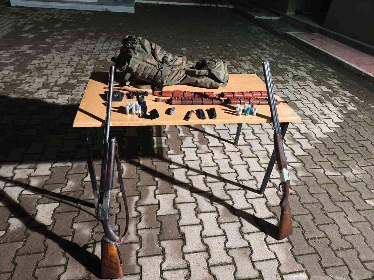 TUNCELİ’DE JANDARMA VE DKMP EKİPLERİNCE YÜRÜTÜLEN DENETİMLERDE, YASA DIŞI AVCILIK YAPTIĞI...