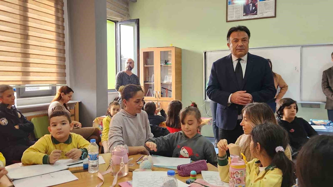 TUNCELİ LATİF BÜYÜKDAĞ İLKOKULU’NDA HAYATA GEÇİRİLEN "ERENLER SANAT OKULU PROJESİ", TÜRKİYE...