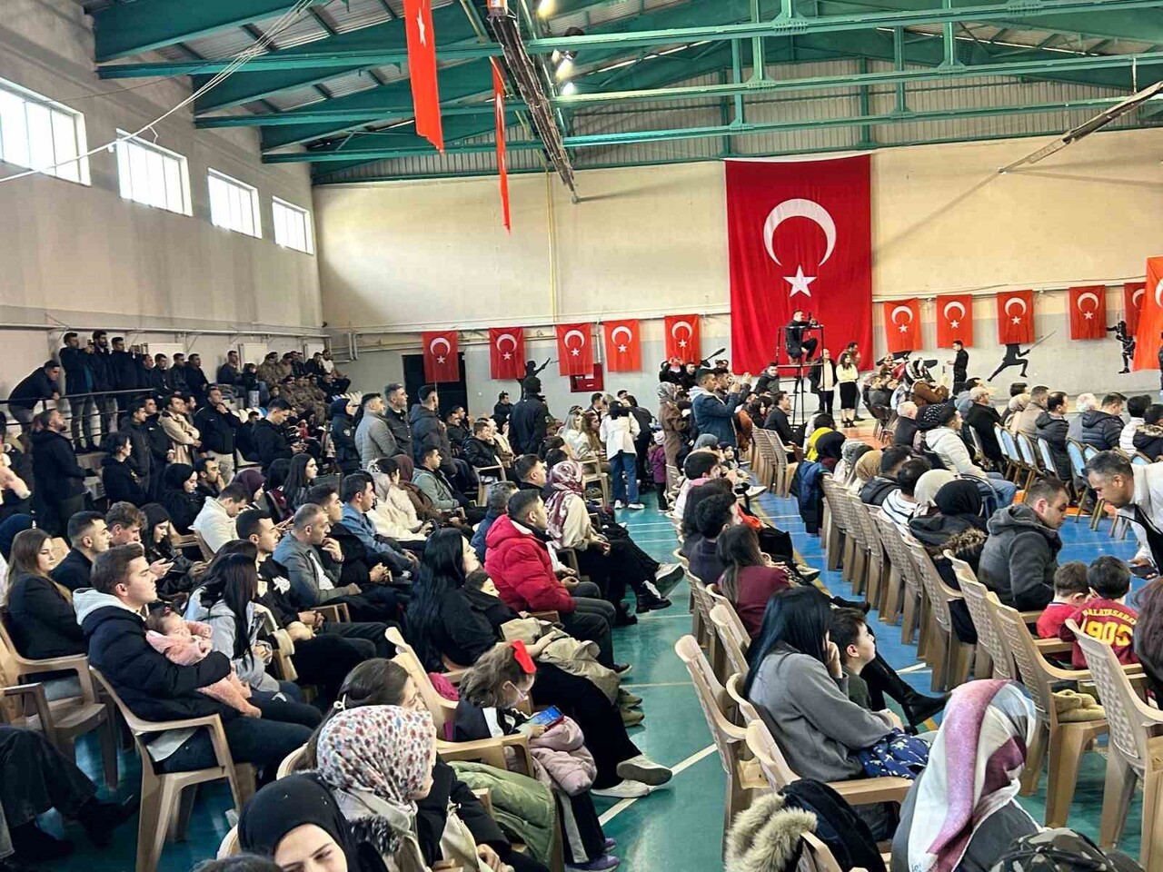 TUNCELİ’NİN HOZAT İLÇESİNDE, İLÇENİN HUZUR VE GÜVENLİĞİ İÇİN GÖREV YAPAN GÜVENLİK KUVVETLERİNE...