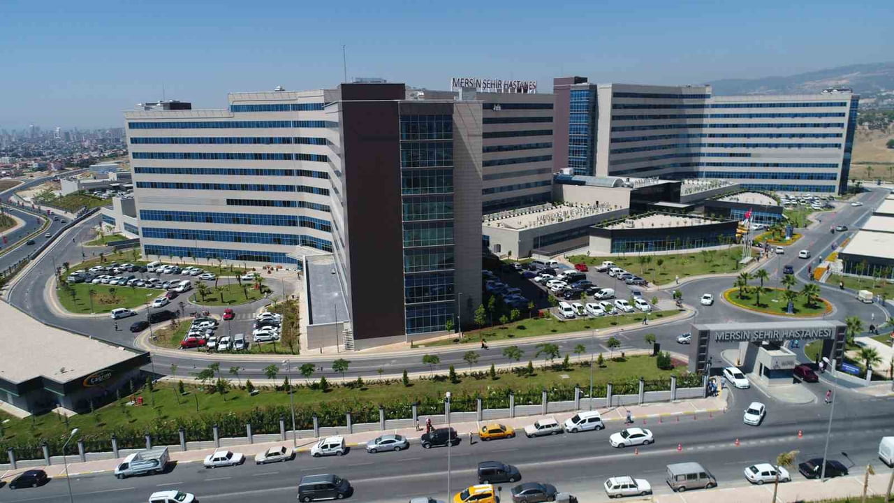 TÜRKİYE'NİN İLK ŞEHİR HASTANESİ OLMA ÖZELLİĞİNİ TAŞIYAN MERSİN ŞEHİR EĞİTİM VE ARAŞTIRMA...