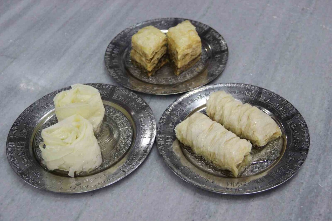 TÜRKİYE'NİN ÖNEMLİ GASTRONOMİ ŞEHİRLERİ ARASINDA YER ALAN ÇORUM'UN YÖRESEL LEZZETİ BAKLAVA...