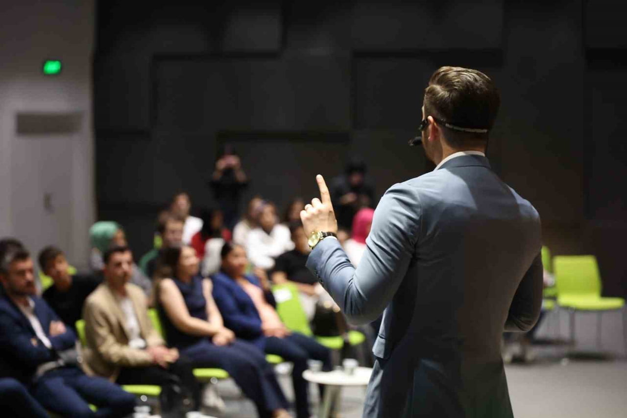 TÜRKİYE’DE UZUN ZAMANDIR PSİKOLOJİ VE EĞİTİM ALANINDA AKADEMİK ÇALIŞMALAR YAPAN EĞİTİM BİLİMCİ –...