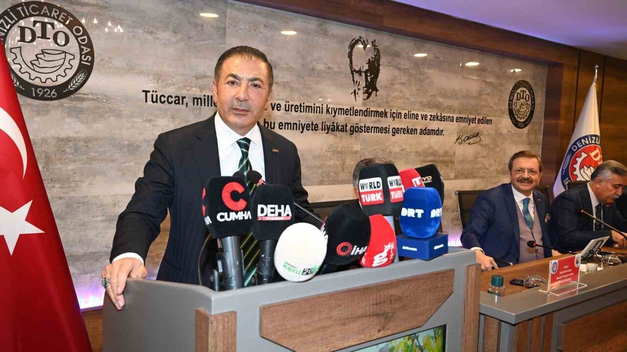 TÜRKİYE ODALAR VE BORSALAR BİRLİĞİ (TOBB) BAŞKANI M. RİFAT HİSARCIKLIOĞLU, DENİZLİ TİCARET...