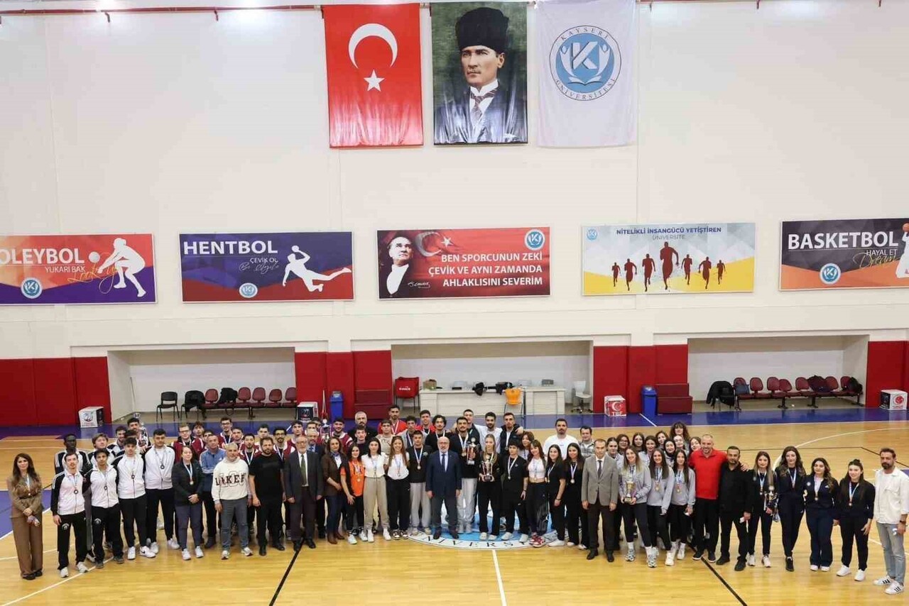 TÜRKİYE ÜNİVERSİTE SPORLARI FEDERASYONU (TÜSF) TARAFINDAN DÜZENLENEN ÜNİVERSİTELERARASI BASKETBOL...