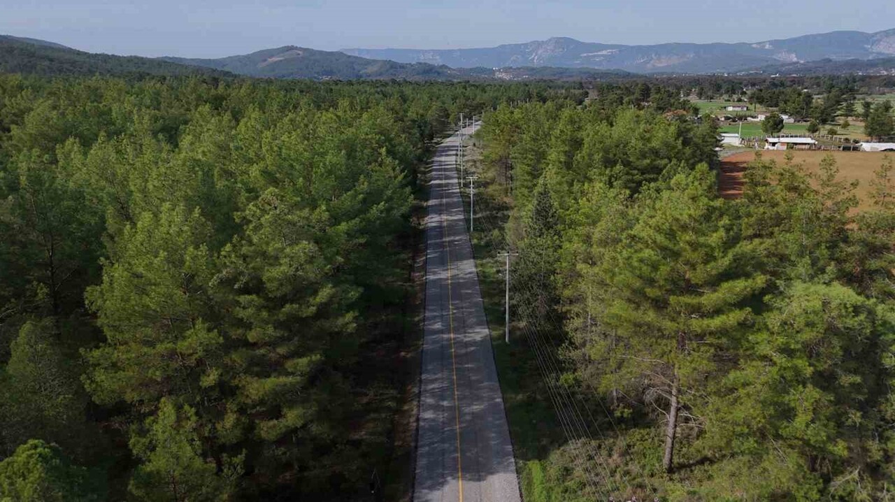ULA KIRSALINDA 17,5 MİLYONLUK YOL YATIRIMINI TAMAMLADI