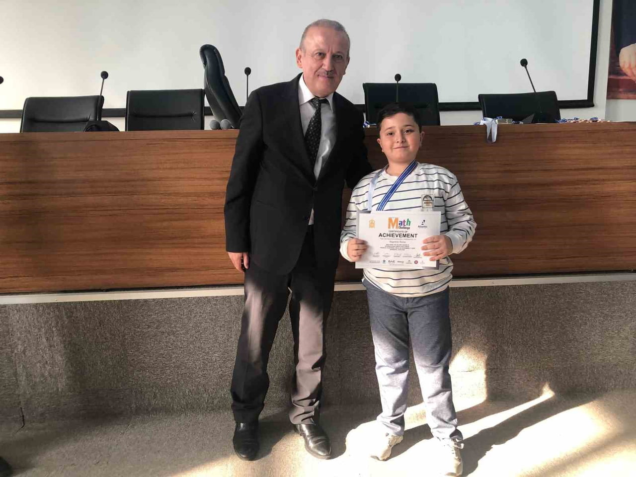 ULUSLARARASI MATEMATİK YARIŞMASINDA DERECEYE GİREN ÖĞRENCİLER MADALYALARINA KAVUŞTU