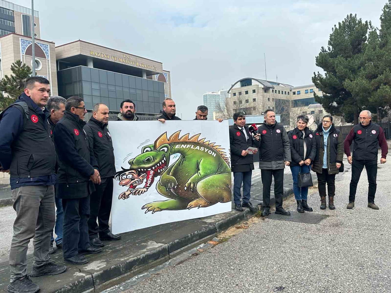 ÜNİVERSİTE İDARİ PERSONEL SENDİKASI (ÜNİPERSEN) GENEL BAŞKANI İBRAHİM GÜZEL, "HAZİNE VE MALİYE...