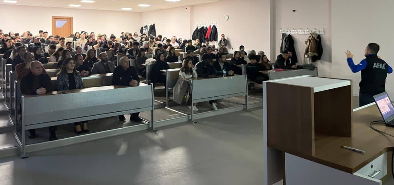 ÜNİVERSİTEDE AFET BİLİNCİ VE ARAMA KURTARMA SEMPOZYUMU DÜZENLENDİ
