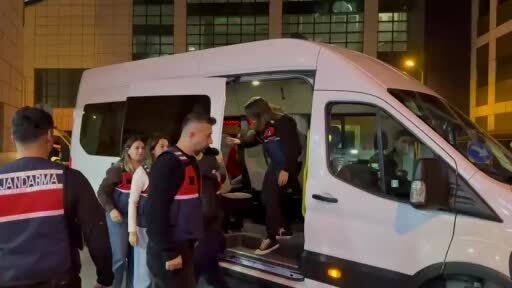 Ünlü isimler sağlık kontrolleri için hastaneye getirildi