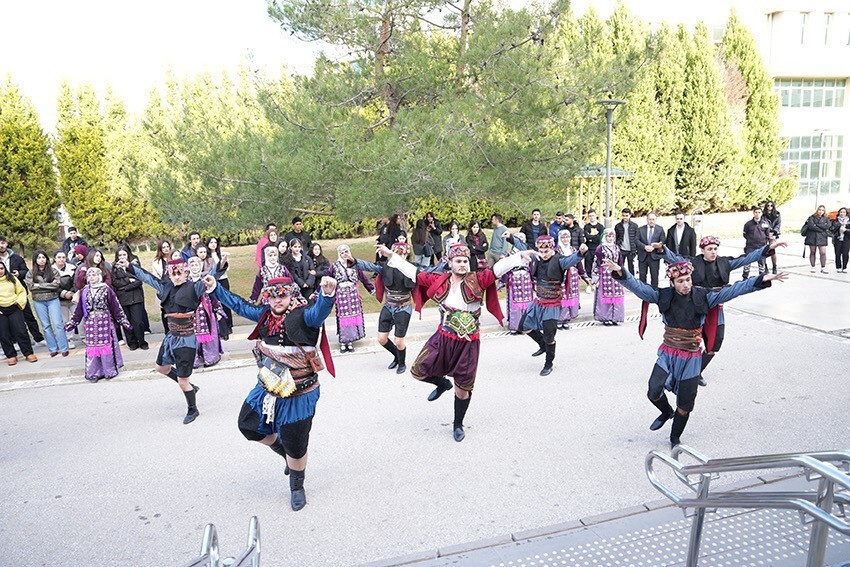 UŞAK ÜNİVERSİTESİ ENGELSİZ BİRİM KOORDİNATÖRLÜĞÜ VE EĞİTİM FAKÜLTESİ TARAFINDAN 3 ARALIK “DÜNYA...
