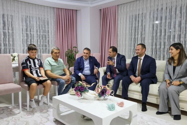 VALİ SÖZER'DEN BİLECİK'TE HANE ZİYARETİ