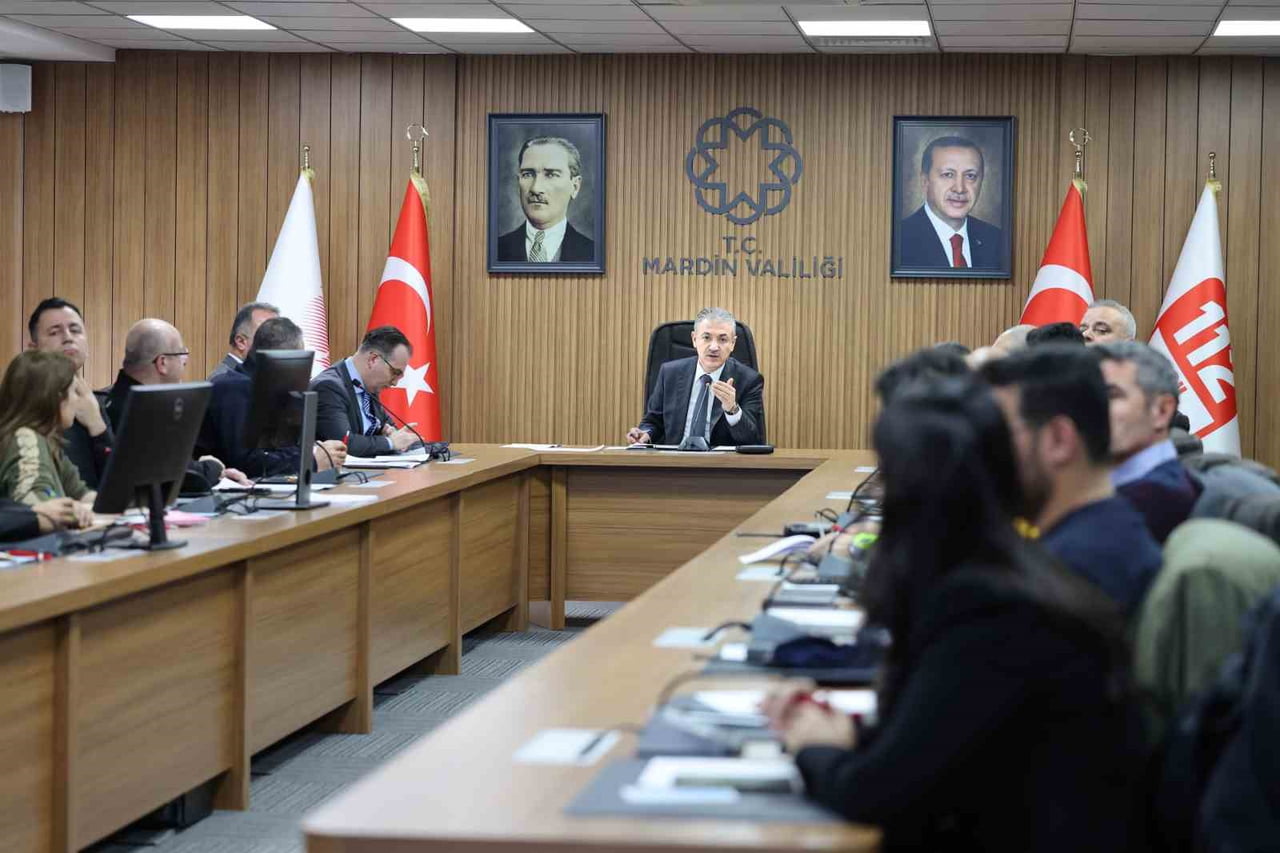 VALİ TUNCAY AKKOYUN’DAN KAR SEFERBERLİĞİ