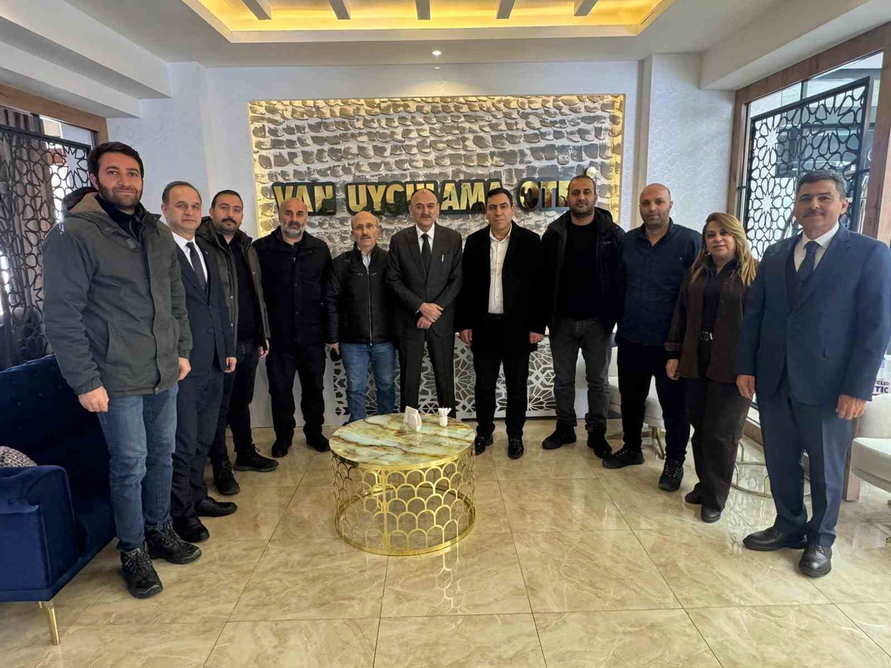 VAN MİLLİ EĞİTİM MÜDÜRÜ BİLAL YILMAZ ÇANDIROĞLU, VAN’DA EĞİTİMİN GÜÇLÜ PROJELERLE YÜRÜTÜLDÜĞÜNÜ...