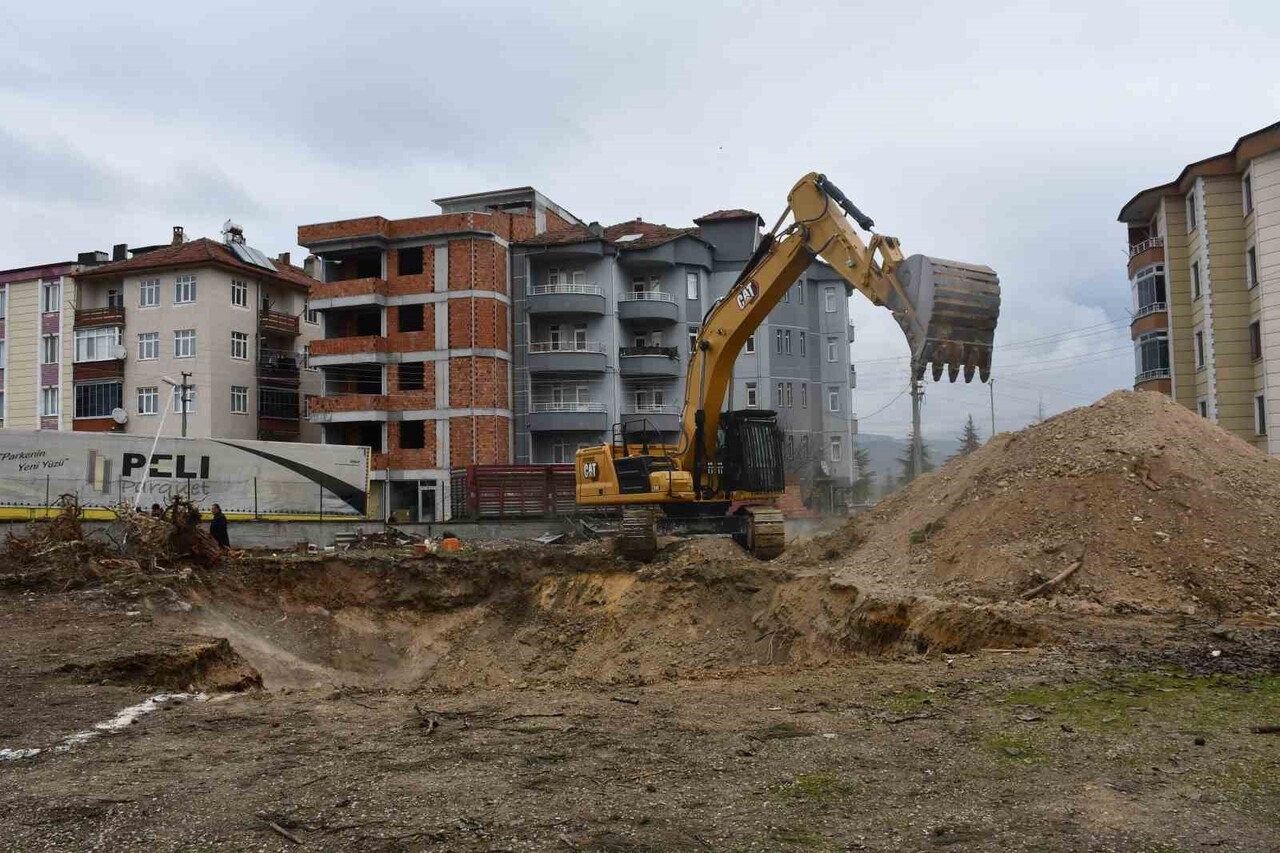 VEZİRKÖPRÜ İLÇE TARIM VE ORMAN MÜDÜRLÜĞÜ YENİ HİZMET BİNASI’NIN İNŞAATI BAŞLADI.