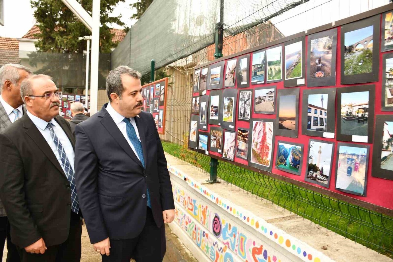 VEZİRKÖPRÜ MEHMET PAŞA İLKOKULU ÖĞRENCİLERİ, KENDİ OBJEKTİFLERİNDEN YANSIYAN KARELERİN YER ALDIĞI...