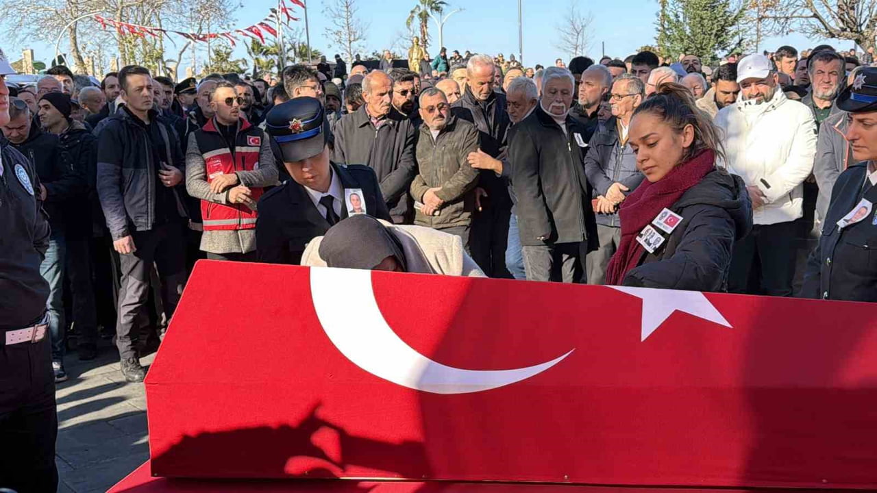 YALOVA'DA TERÖR ÖRGÜTÜ DEAŞ'A YÖNELİK OPERASYONDA ÇIKAN ÇATIŞMADA ŞEHİT OLAN POLİS MEMURU TURGUT...