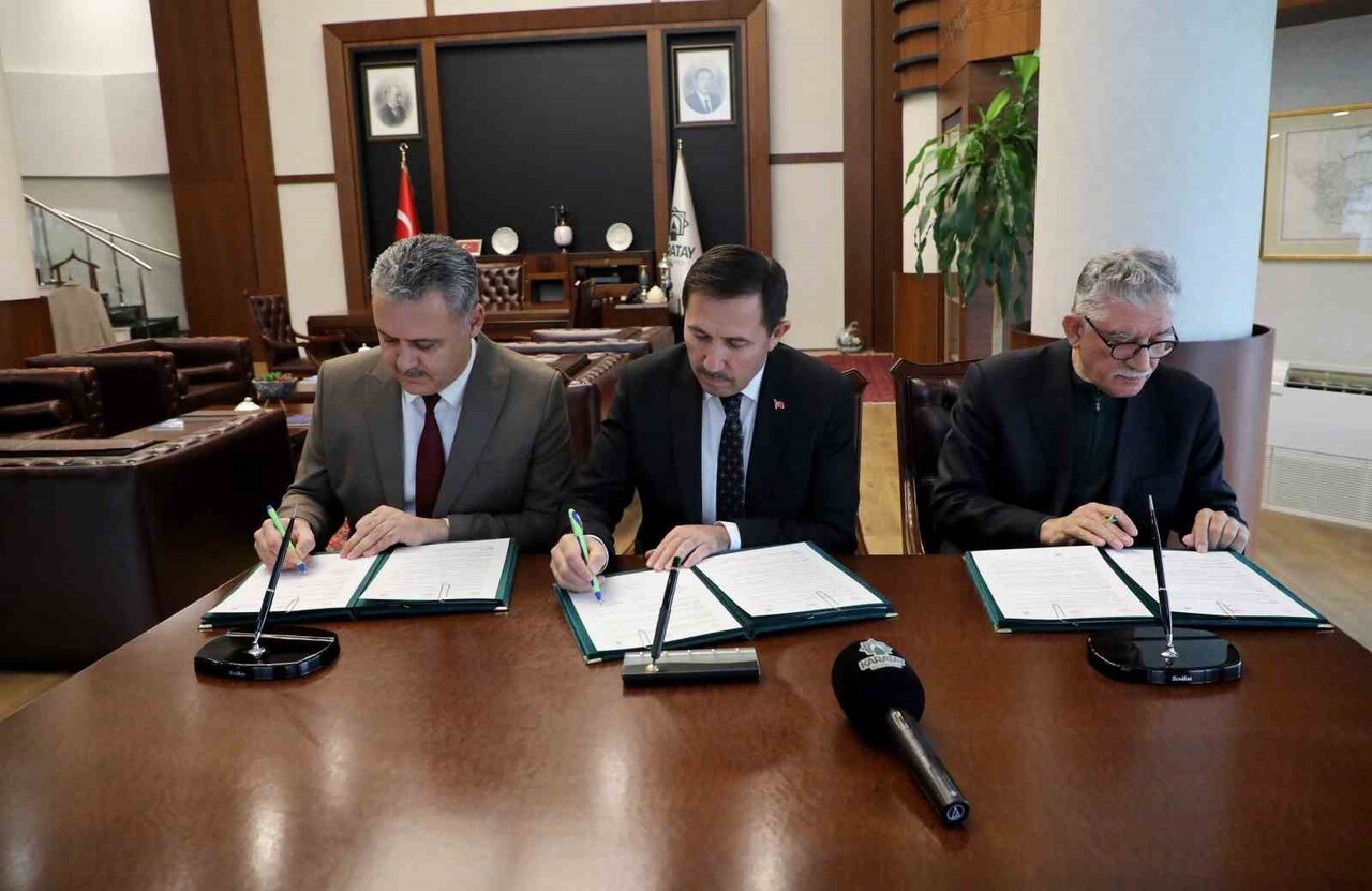 YEDİLER MAHALLESİ’NE HİZMET VERECEK ŞERİFE-HASAN KURŞUNEL AİLE SAĞLIĞI MERKEZİ’NİN PROTOKOLÜ KONYA...