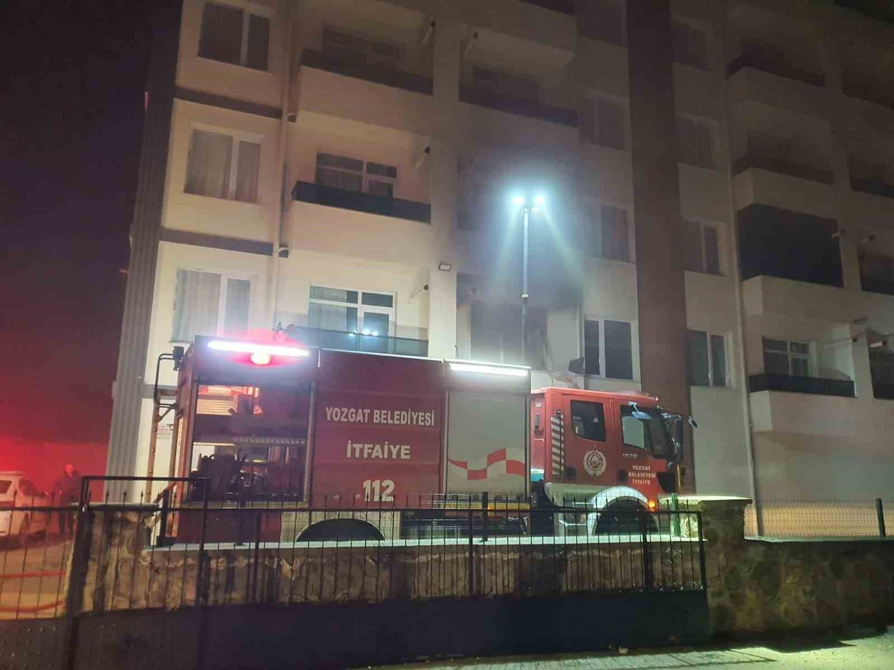 YOZGAT’TA MEYDANA GELEN PATLAMADA 1 KİŞİ YARALANDI, 2 KİŞİ İSE DUMANDAN ETKİLENDİ.-