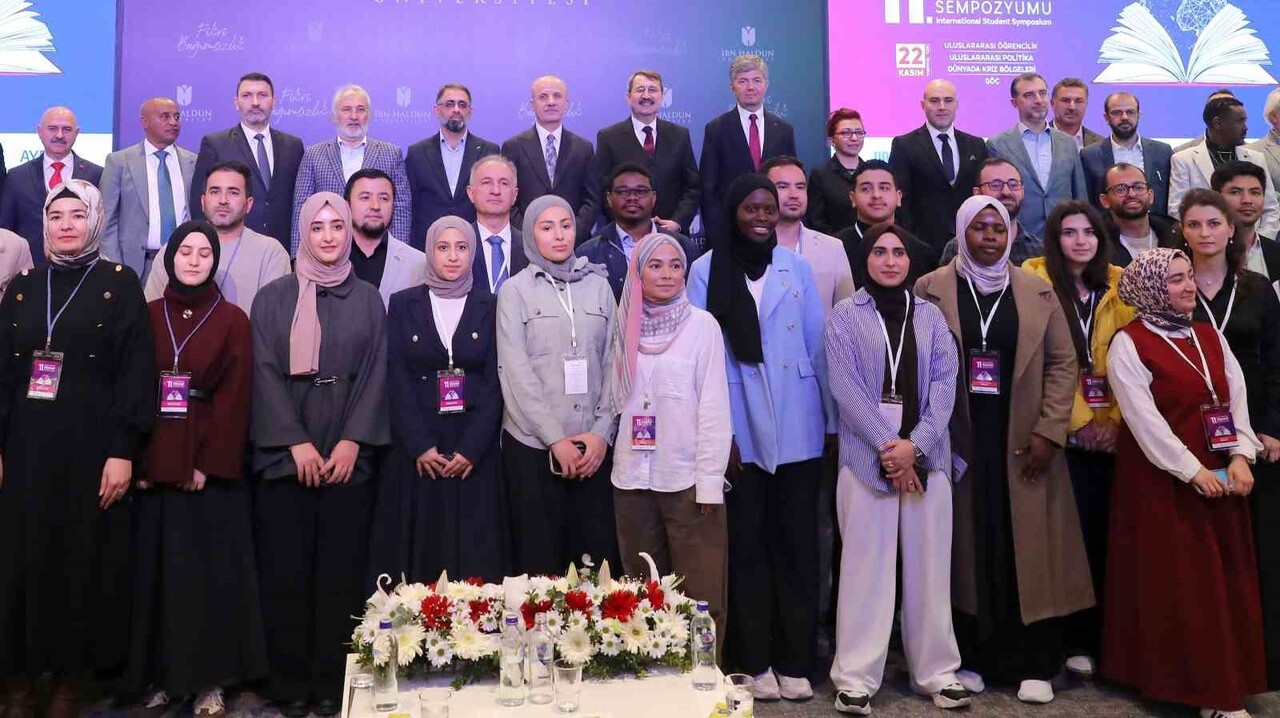 YÜKSEKÖĞRETİMDE KÜRESEL BİR ÜLKE HALİNE GELEN TÜRKİYE, 200'DEN FAZLA ÜLKEDEN AĞIRLADIĞI YAKLAŞIK...